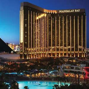 Semesteranläggning (resort) Mandalay Bay ****